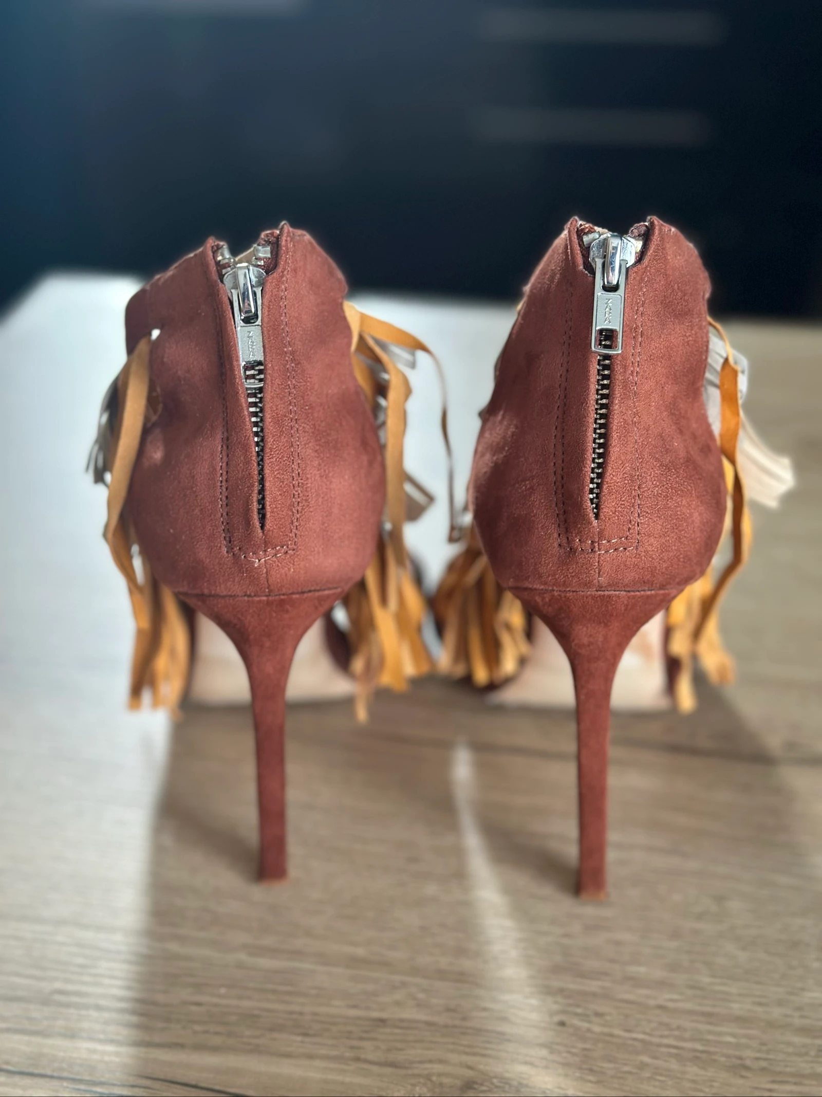 Zara hakken sandalen met franjes – Tricolor Edition (leer) – photo 3